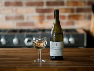 Idées cadeaux vin : coffrets, accessoires et expériences